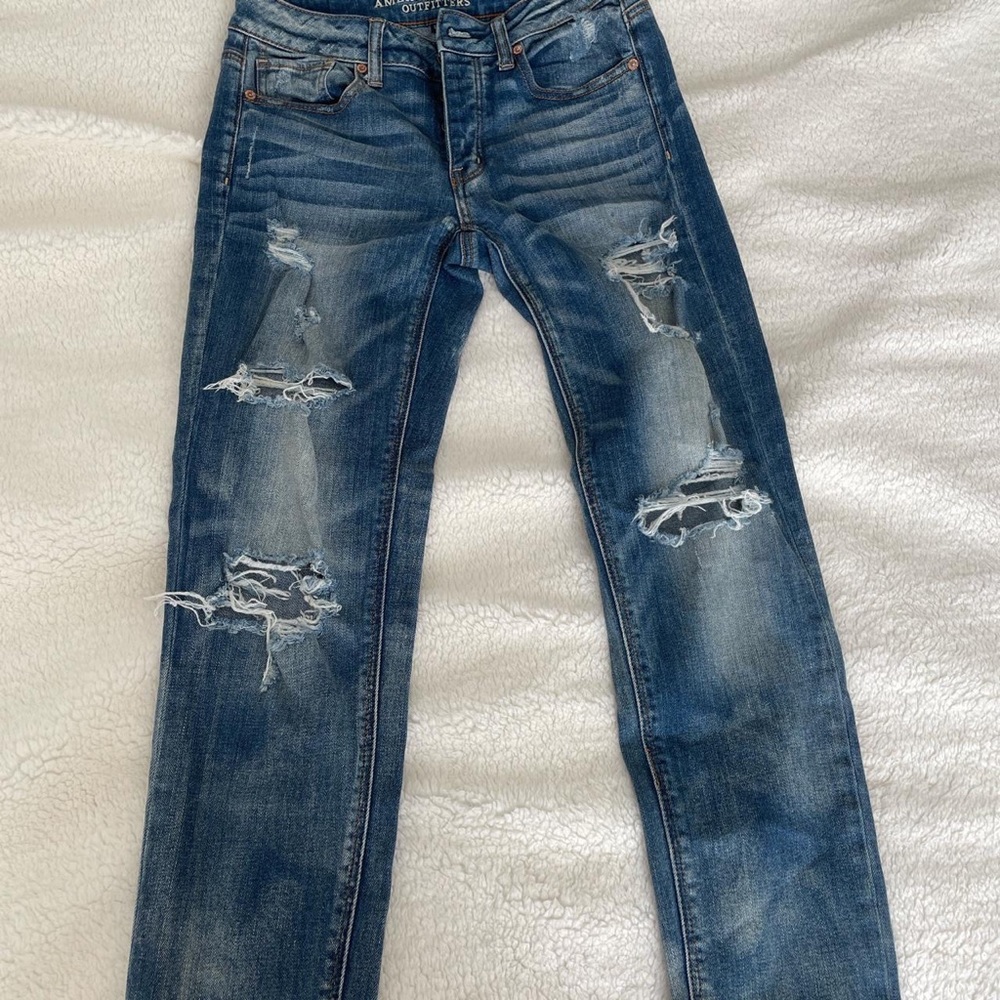 American Eagle stretch distressed mom jeans